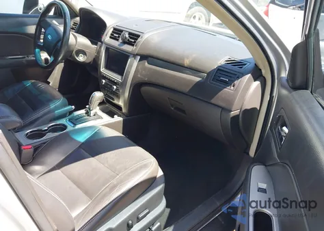 2011 Ford Fusion Hybrid from USA, damaged, VIN 3FADP0L37BR318595